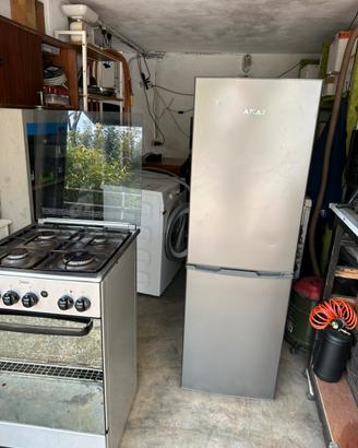Frigorifero AKAI  153L