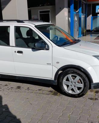Suzuki ignis 1.5 4x4 gpl