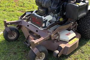 Trattorino tagliaerba grasshopper