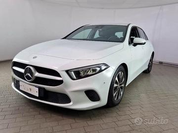 MERCEDES-BENZ A 180 d Business Extra