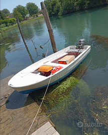 Barca 4.5m con Honda 8cv e carrello