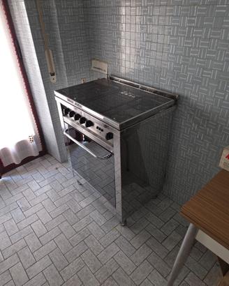 Cucina a gas 4 fuochi con Forno