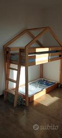 Letto a soppalco e letto Montessori con materassi