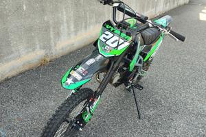 Moto pit bike 125cc