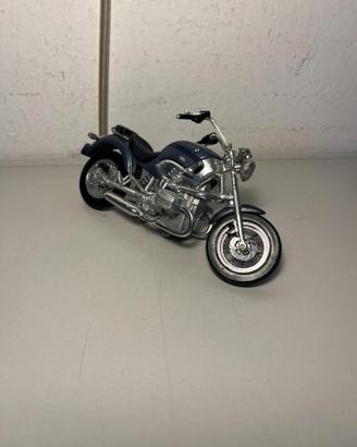 Moto BMW R1200C blu in scala 1:18