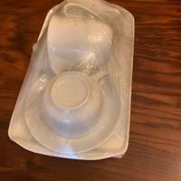 Servizio da colazione in porcellana bianca