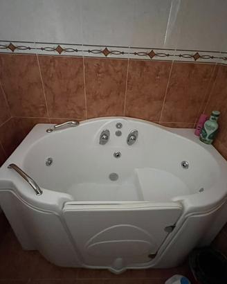 Vasca da bagno x  anziani/disabili