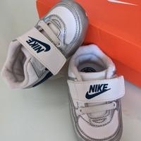 SCARPE NIKE nuove NEONATO TAGLIA 18.5