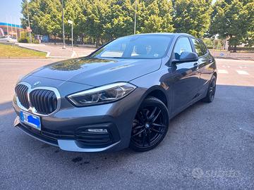 BMW SERIE 1  (PREZZO COMPRESO PASSAGGIO DI PROPR.)