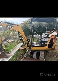 Escavatore cat 301.8c