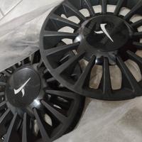 copricerchi lancia y borchie