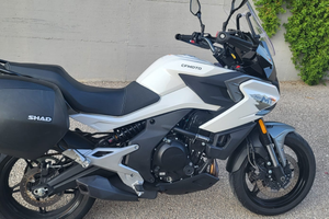Moto cf mt 700