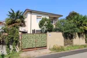 VILLA SINGOLA A NERVIANO