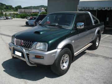 Mitsubishi L200 2.5 TDI 4WD Club Cab GLS Target, m