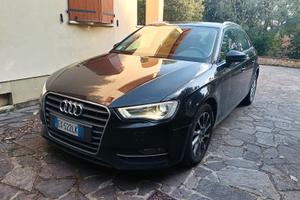 Splendida Audi A3 Sportback 1.6 TDI 105cv Ambition
