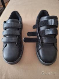 scarpa comoda con Zip