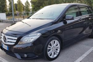 MERCEDES CLASSE B-160 CDI 67.000 KM. 09-2013