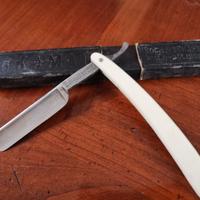 rasoio a mano libera vintage