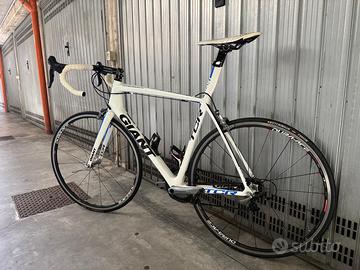 Giant tcr carbonio