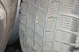 cerchi raggio 14 con gomme Pirelli 185/60 R14