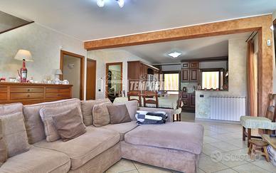 FIUMICINO - ISOLA SACRA | VILLA BIFAMILIARE DI AMP