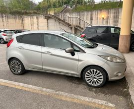 FORD Fiesta 6ª serie - 2009