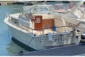 Chris Craft 31 Commander