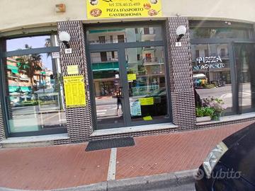Attività / Licenza di 100 m² a Borghetto Santo Spi