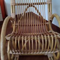 Sedia a dondolo in vimini 