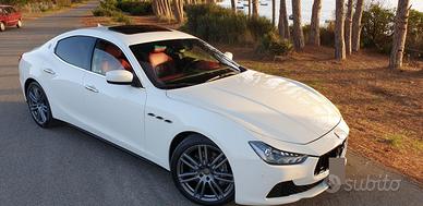 Maserati Ghibli 3.0 V6 275 CV Diesel