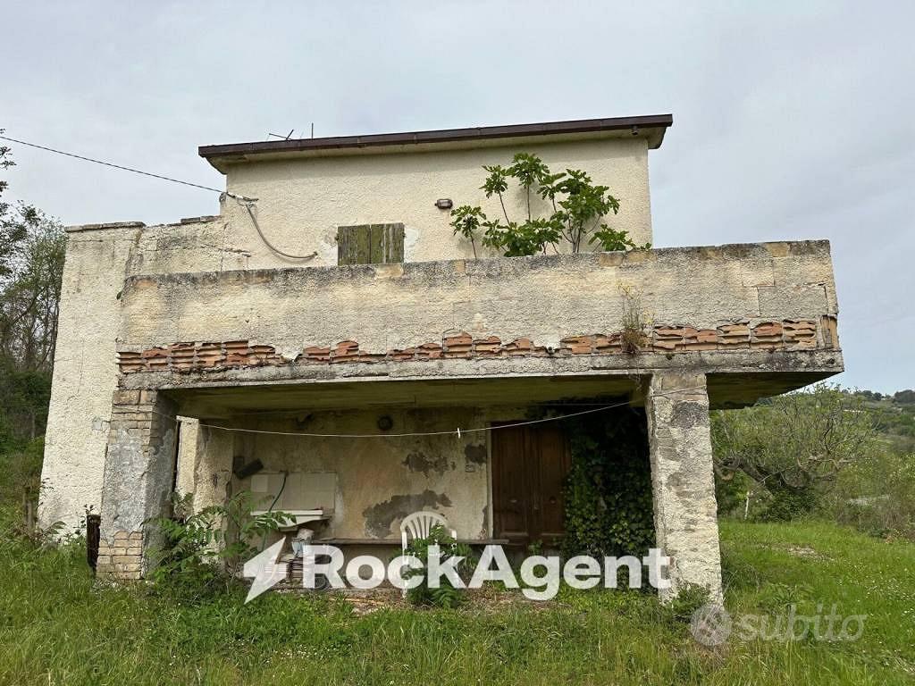 Rustico / Casale di 135 m² con 5 locali a Villamag - Vista 4