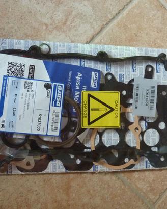 AJUSA 51037000 Kit guarnizioni motore Opel