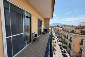 5 LOCALI A ACERRA