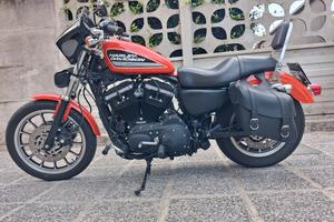 HARLEY DAVIDSON SPORTSTER 883 R 