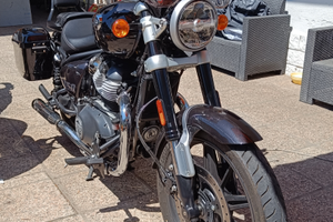 Royal Enfield Super Meteor 650