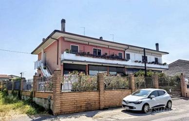 Appartamento di 166 m² con 5 locali a Zevio