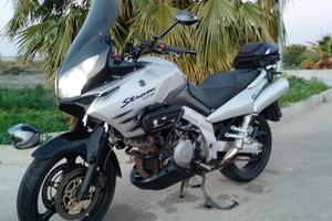 Suzuky v strom 1000DL