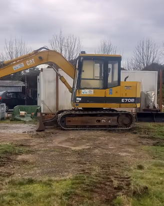 Caterpillar E70
