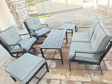 Arredamento da esterno 