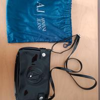 Borsetta a tracolla in vernice Armani jeans
