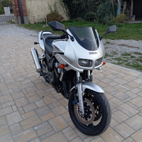 Yamaha FZS 600 Fazer