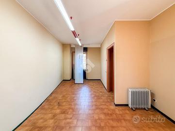 NEGOZIO A TERRANOVA DEI PASSERINI