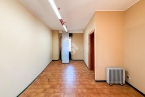 NEGOZIO A TERRANOVA DEI PASSERINI