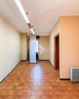 NEGOZIO A TERRANOVA DEI PASSERINI
