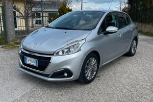 PEUGEUT 208 Allure 1.2 82cv - 2017 NEOPATENTATI