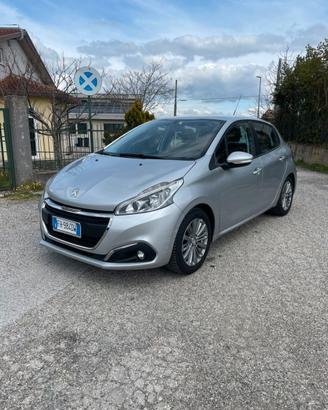 PEUGEUT 208 Allure 1.2 82cv - 2017 NEOPATENTATI