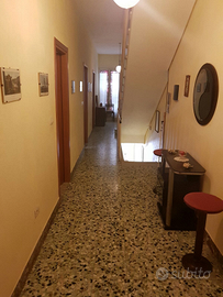 Ampio appartamento con terrazzi via Nunzio costa