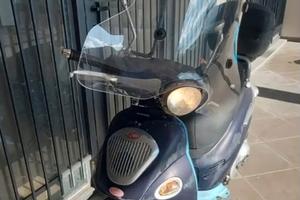 Motorino Kymco People 150 cc