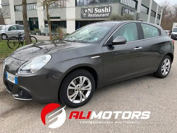 Alfa Romeo Giulietta 2.0 JTDm-2 140 CV *Cerchi