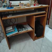 tavolino scrivania pc